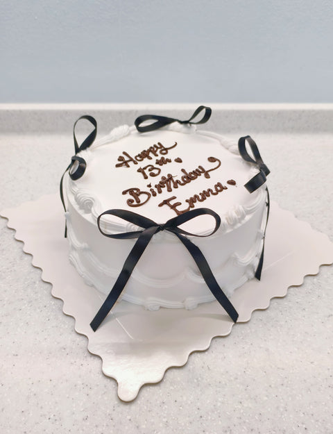Simple Ribbon birthday cake (8 inch)